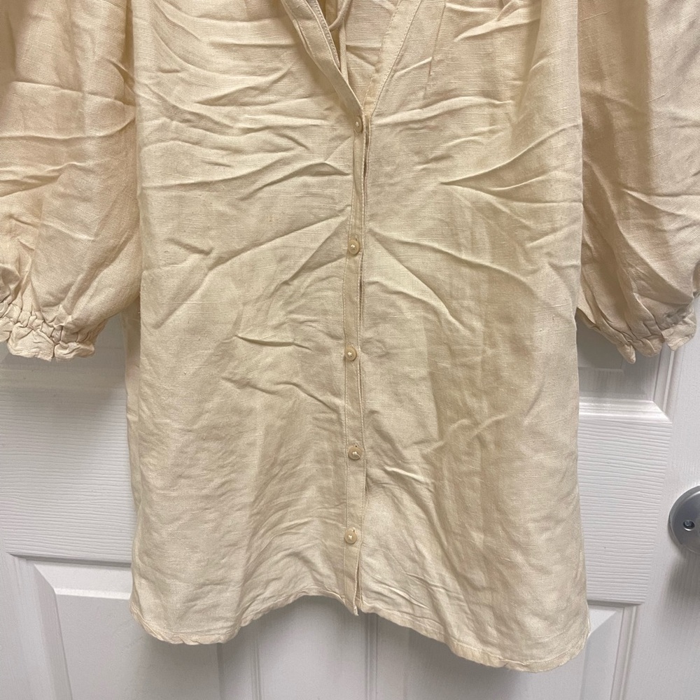 Antonio Melani Cream Split Neck Button Front Blou… - image 3